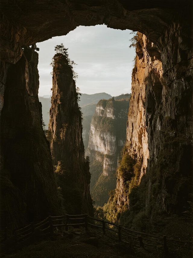 德夯大峽谷的秋天，是湘西最野性的山水畫廊