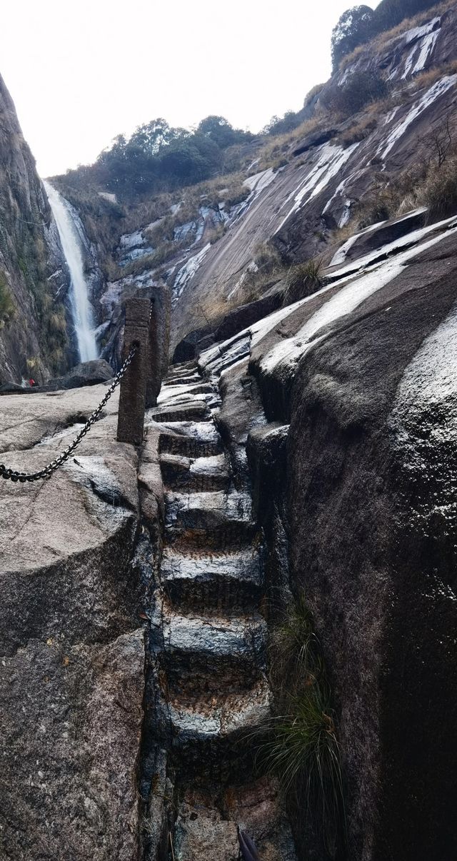 青陽九子巖:景色醉人的山水秘境 青陽九子巖:景色醉人的山水秘境
