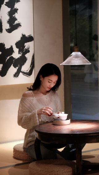 Tea Tasting at Kongjing Mountain House is Just Right