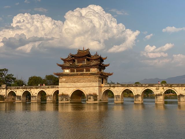 雲之南-建水古城外的雙龍橋和鄉會橋車站 雲之南-建水古城外的雙龍橋和鄉會橋車站