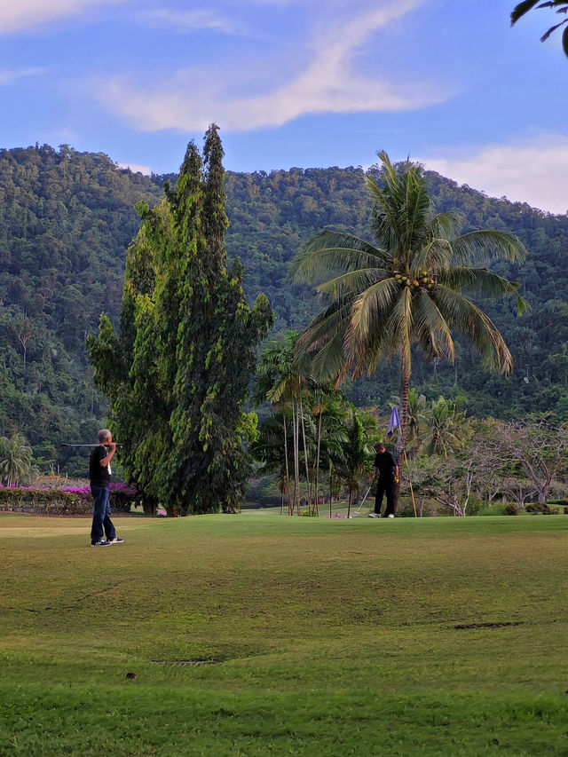 佳藍汶萊度假村之旅 | 沙灘、驚喜與美食 佳藍汶萊度假村位於馬來西亞的亞庇，是個遠離喧囂的悠
