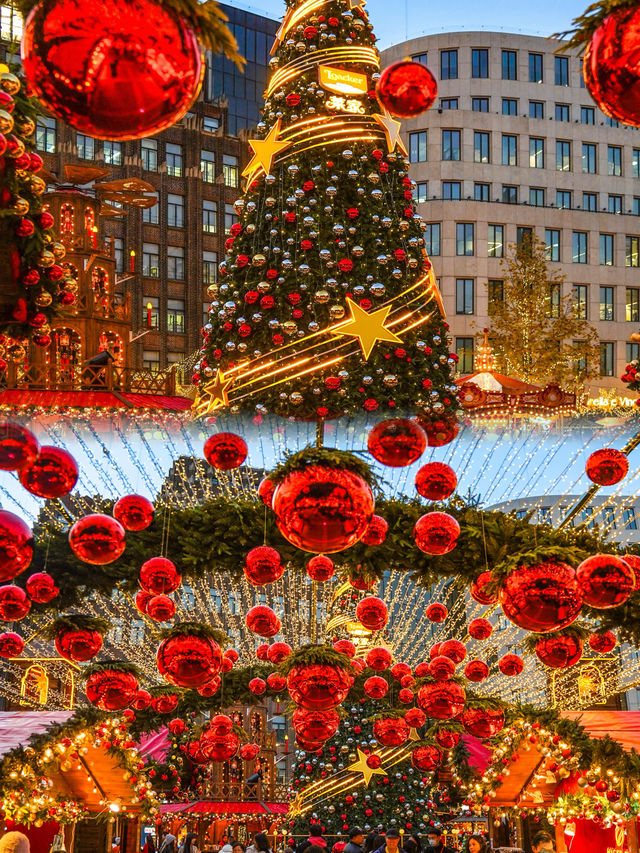 魔都聖誕漫遊指南|在梧桐光影與江風裡,撞進童話序章 魔都聖誕漫遊指南|在梧桐光影與江風裡,撞進童話序章