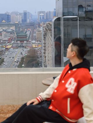 Hidden Resort Paradise Beneath Xi'an Bell Tower