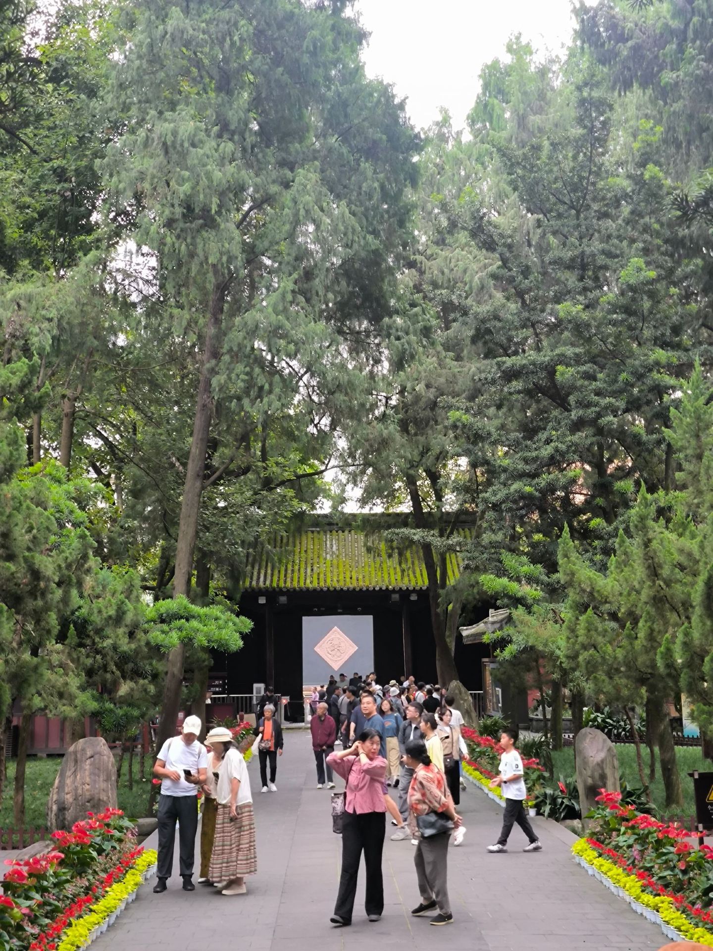 Mengunjungi Kuil Wuhou Saat Festival Musim Gugur