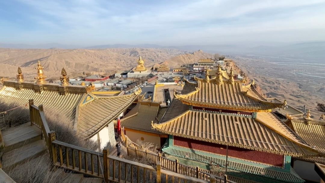 A snowy secret realm on the cliff! The nearly 700-year-old Xiaqiong Temple