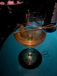 Hidden speakeasy cocktail bar for birthday! 🍸