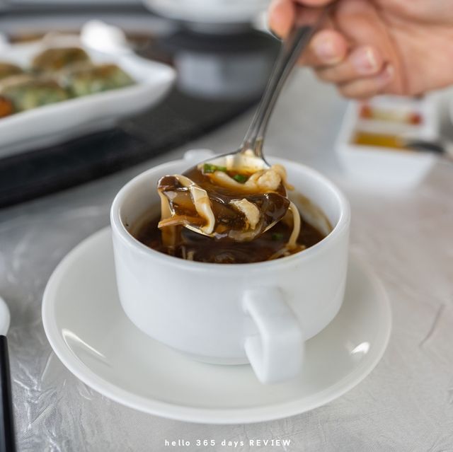 white lotus restaurant at Hilton Hua Hin