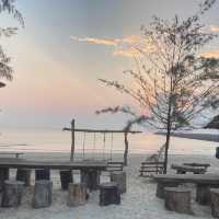 ยามเย็นที่หาดสะพลี 