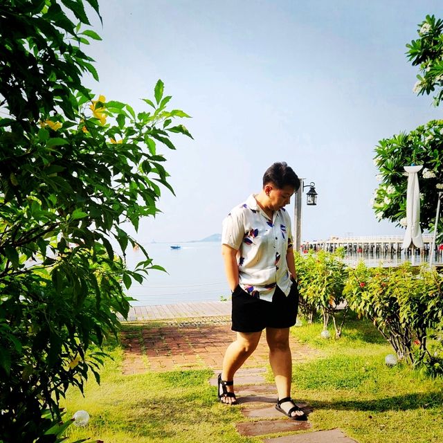 หน้าร้อนมาพักที่บ้านสัตหีบชายทะเลกัน 🏖
