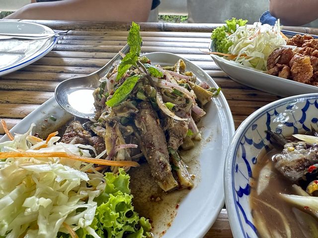 ส้มตำในสวน สุดจัดจ้าน น้ำปลาร้านัวๆ