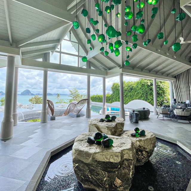 Banyan Tree Krabi โรงแรมหรูบนหาดทับแขก