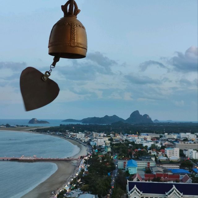 泰南海邊高山海景寺廟Wat Khao Chong Krachok