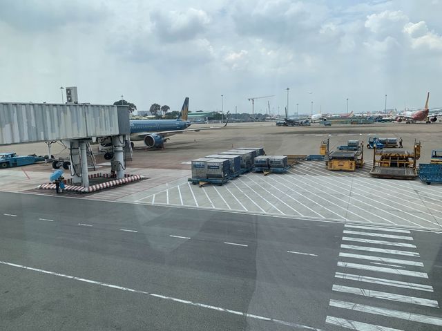 ベトナム　ベトナム観光　タンソンニャット国際空港からダナン国際空港へフライトしてきた！
