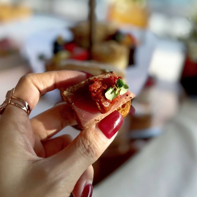 Vivid Fantasy Afternoon Tea@Paper Moon