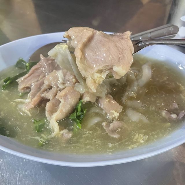 รีวิว - ร้านราดหน้าเด็กเส้น ตลาดพลู