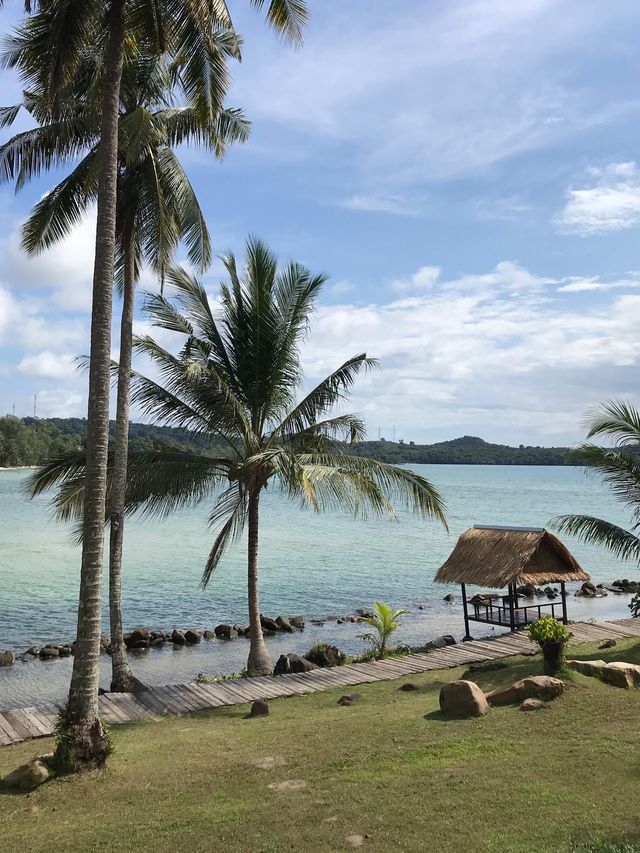 Away Koh Kood Resort เกาะกูด 🌿