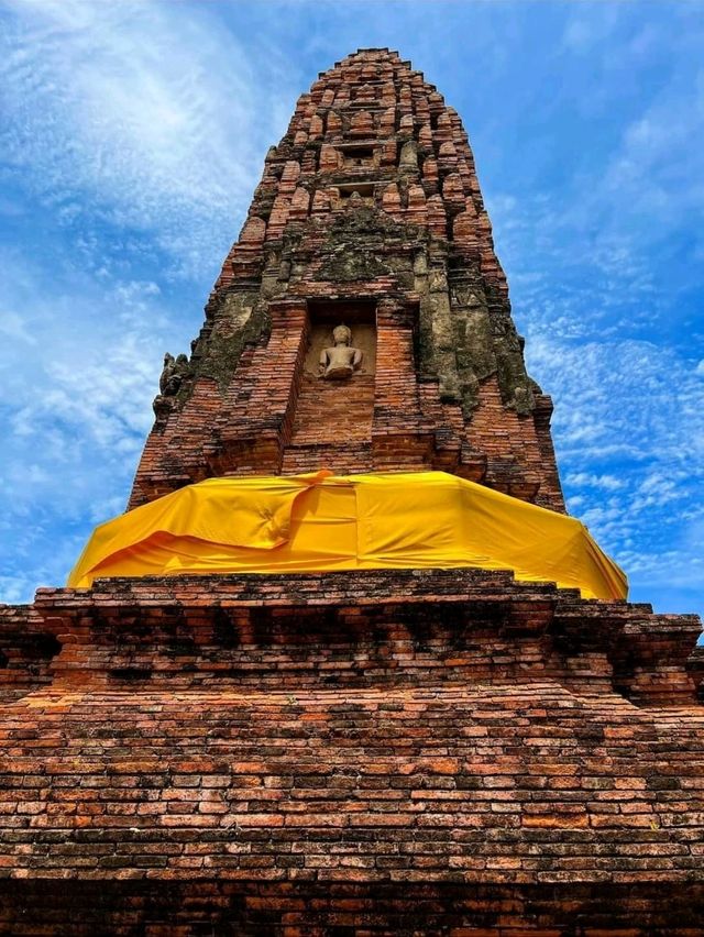 มาไหว้พระที่วัดปรางค์หลวง สร้างในสมัยอยุธยา นนทบุรี
