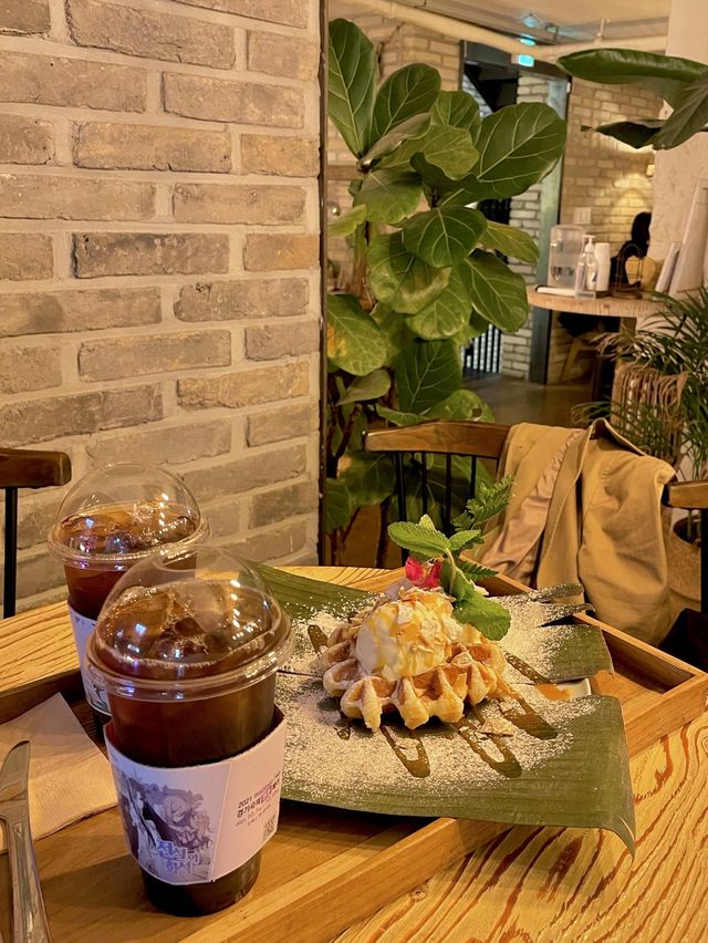 서울 강남에서 대형트리를 보고싶다면 에이비카페🎄❤️