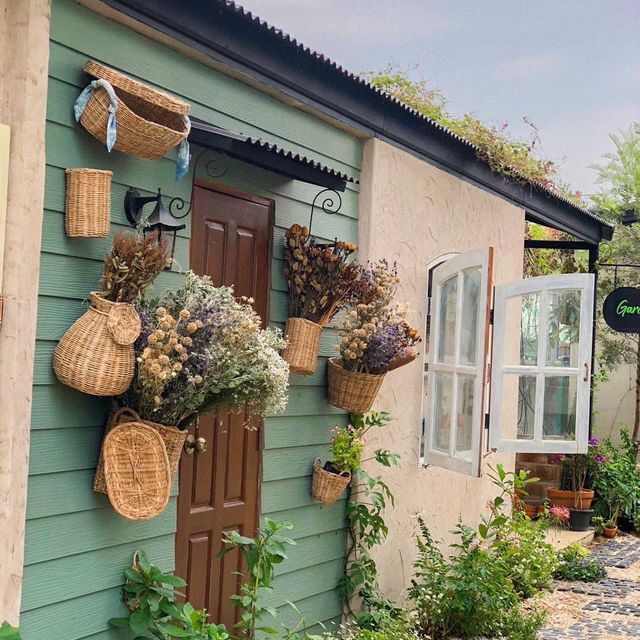 Chen.floralhomecafe