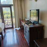 🇱🇦ラオス ヴァンヴィエン【Silver Naga Hotel】立地、部屋からの景色、ホスピタリティが最高!!