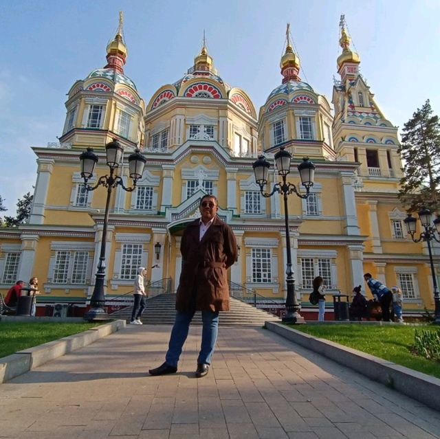 Zenkov’s Cathedral โบสถ์ไม้ไร้ตะปู @ เมืองอัลมาตี