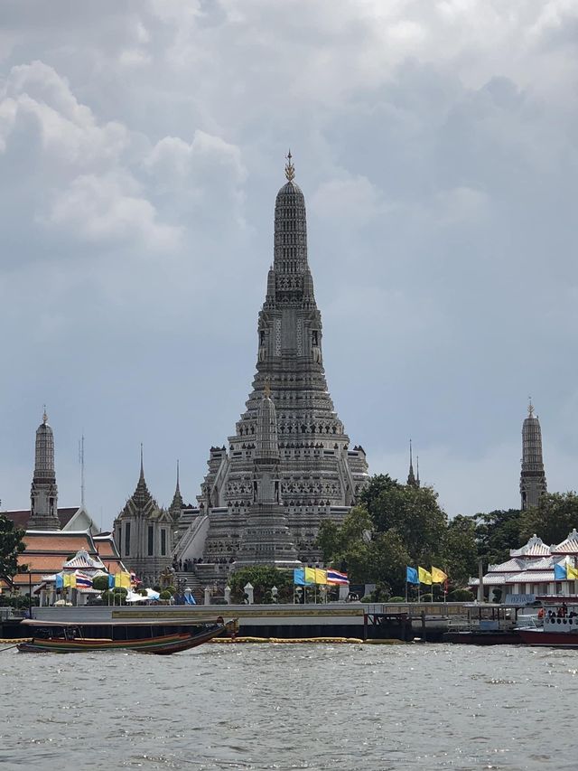 臥佛寺🙏🏻 必遊泰國🇹🇭曼谷最古老寺廟😬巨大臥佛😎