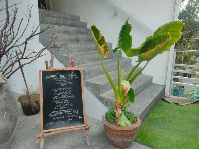 คาเฟ่ เดอะ ฮิลล์ Cafe the Hill