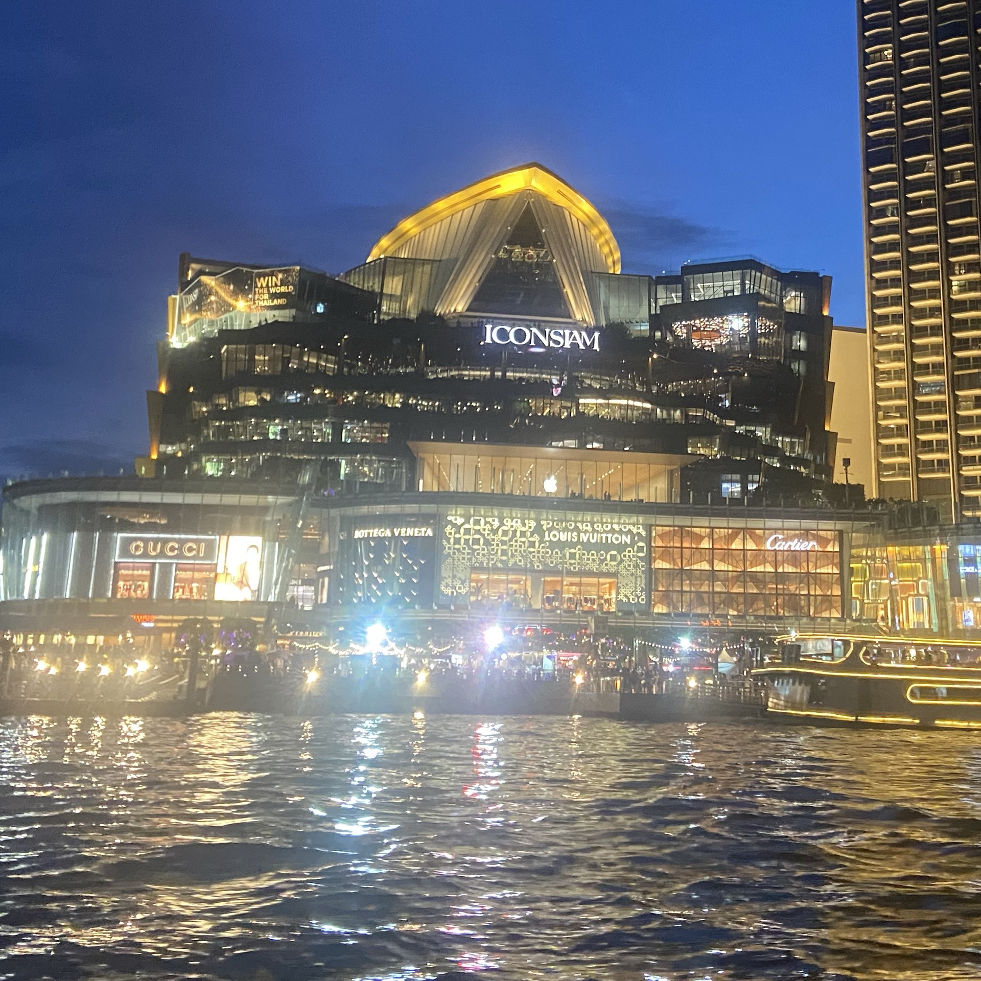 ICONSIAM!Most Luxury Shopping Mall in Bangkok!(MAY 2021) 