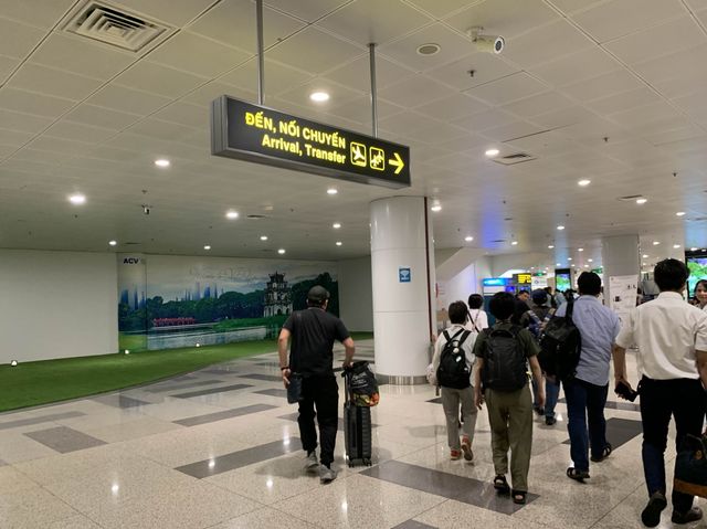 ベトナム　ベトナム観光　成田国際空港からハノイ　ノイバイ国際空港へ快適フライト！