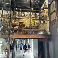 Bangkok Warehouse 30 - chic art galleries 