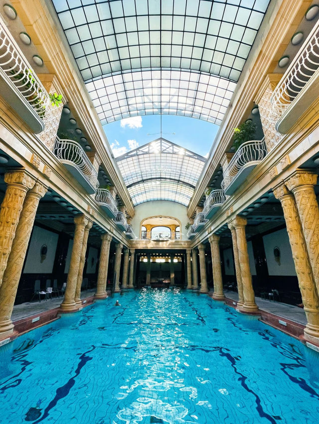 【ブダペスト🇭🇺】アール・ヌーヴォー建築が美しい♨️ゲッレールト温泉