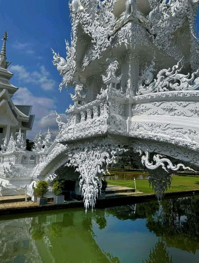 An Uncommonly beautiful White Temple 