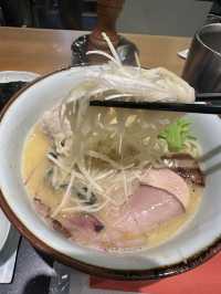 豚骨ラーメンに飽きたらこちらっ？？