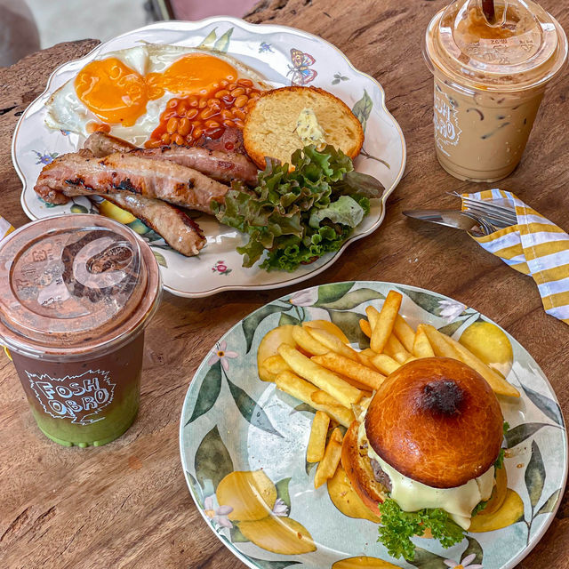 Moroccan Desert-theme cafe in Bangkok