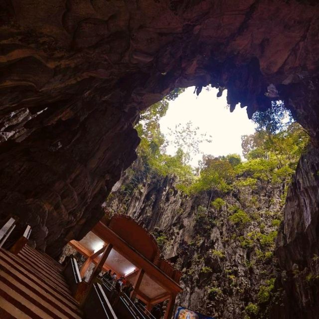 Colourful moments in Batu Caves