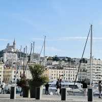 Marseille's Coastal Canvas