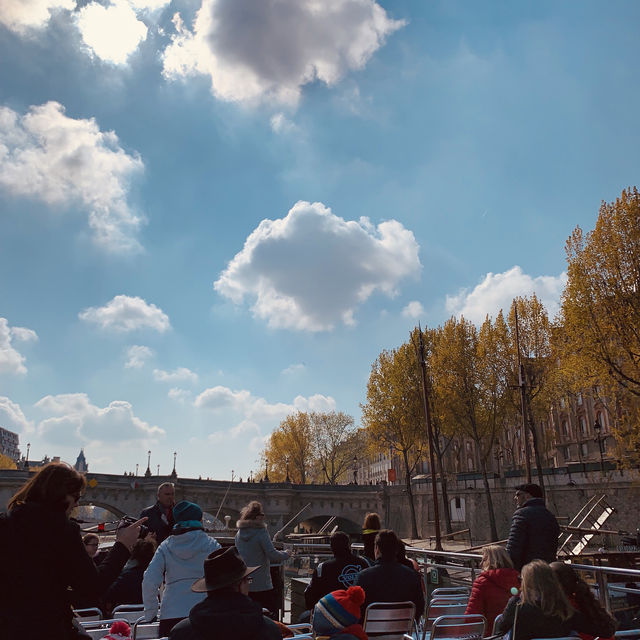 Seine Serenade: Parisian Beauty on the River