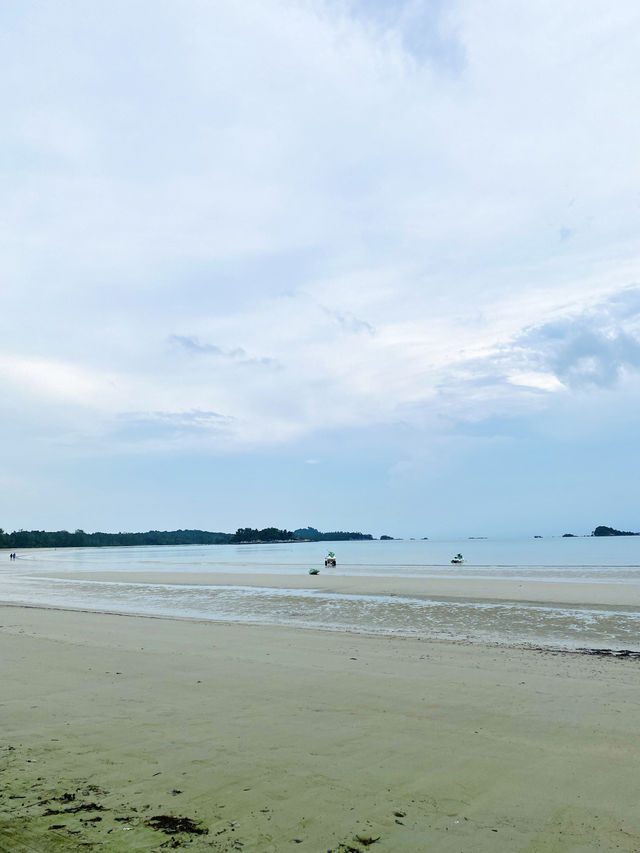 🇮🇩 Seaside Dining at Warung Yeah, Lagoi Bay