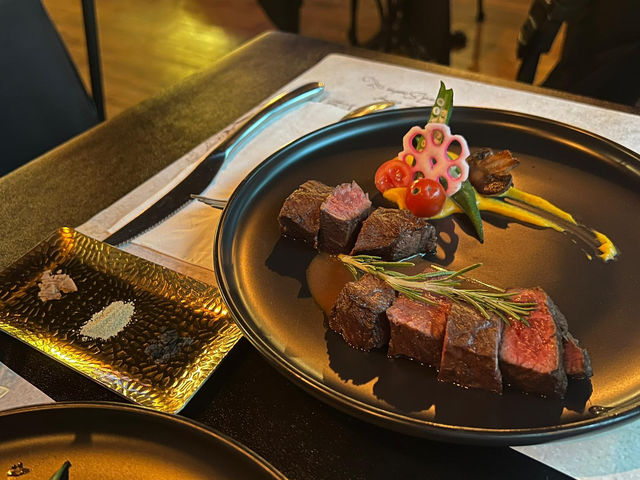 【沙漠中的綠洲】我的周末小驚喜➡️ House000 Bistro 【沙漠中的綠洲】我的周末小驚喜➡️ House000 Bistro