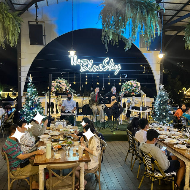 Romantic Fairy-lit Dining place at Khao Kho