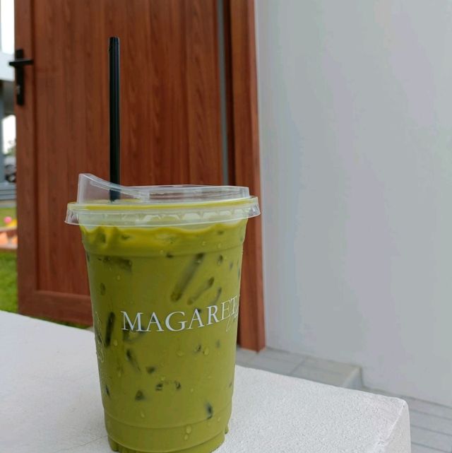 Magaret choose café at Buriram 