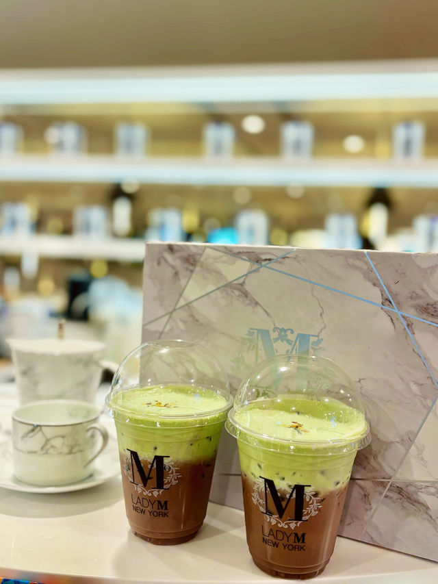 【金鐘】Lady M：品嘗期間限定新品特濃開心果朱古力燕麥奶和大甲香芋麻糬忌廉蛋糕