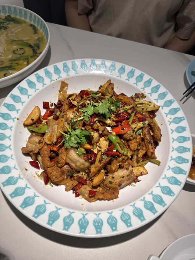 🇭🇰份量大到犯規的麻辣香鍋