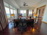 🏢 Hilton Hua Hin Resort and Spa