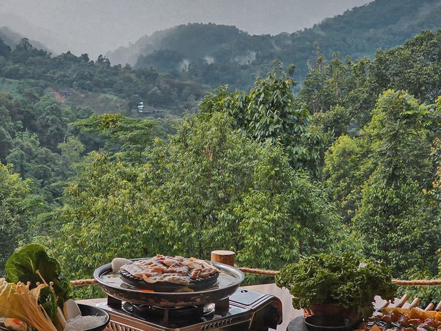 Phudin in Mork บ้านพักสุดลักซู อ.แม่แตง เชียงใหม่ 