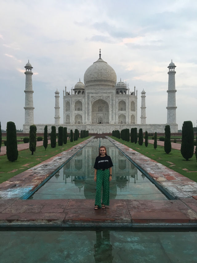 Sunrise at the Taj Mahal is magical 🌅🇮🇳