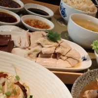 ชวนไปสัมผัสความอร่อยระดับตำนาน ณ โรงแรมมณเฑียร