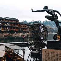 Fenghuang เฟิ่งหวง เมืองโบราณสุดคลาสสิก จีน