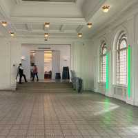 壮大な空間で楽しむ現代アートの旅：Hamburger Bahnhof 美術館