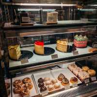 🇲🇾 Step Into Elegance at Cantek Sekali Café – Beauty in Every Bite!